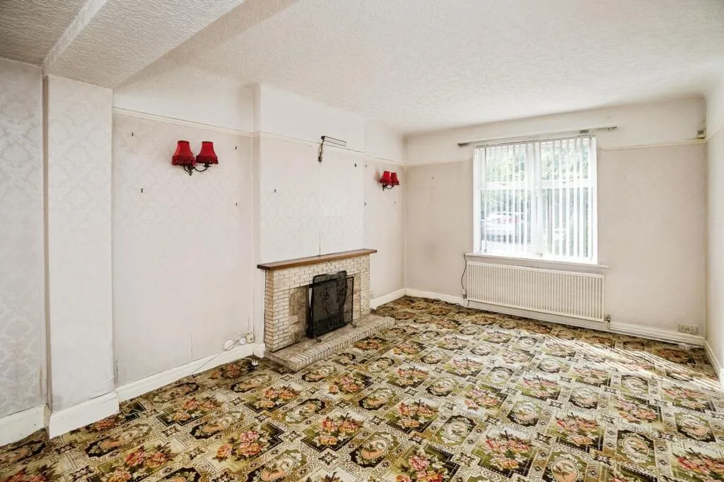 4 bed Detached