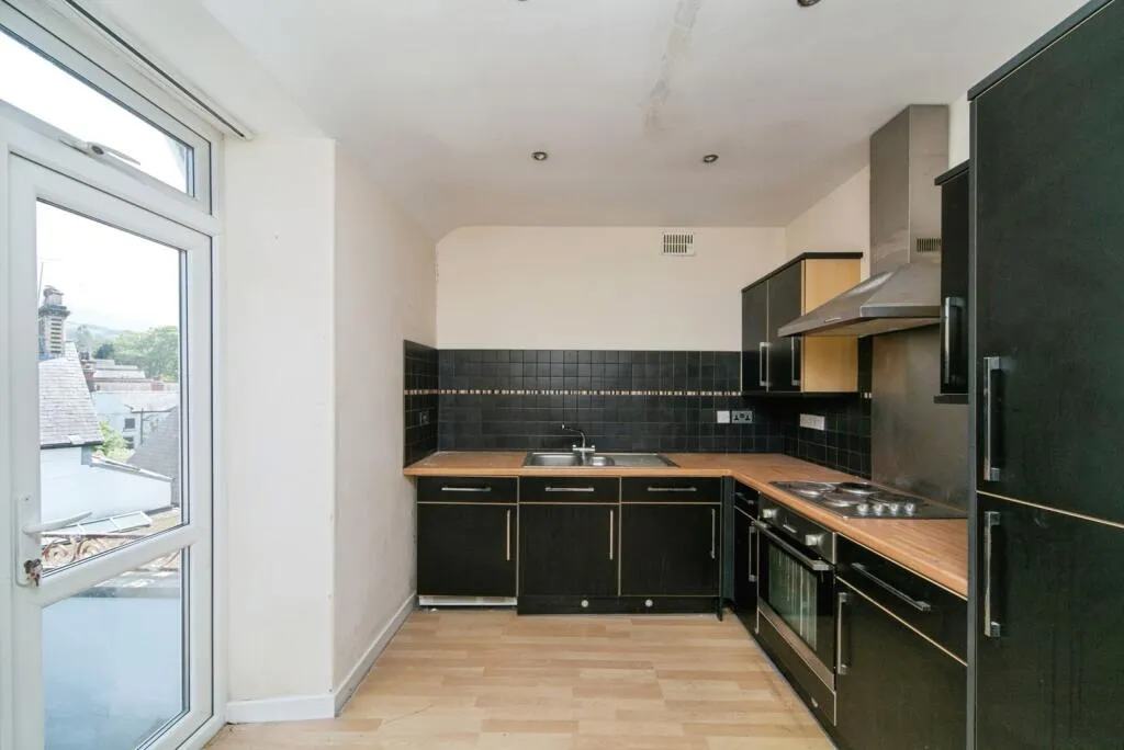 3 bed Maisonette