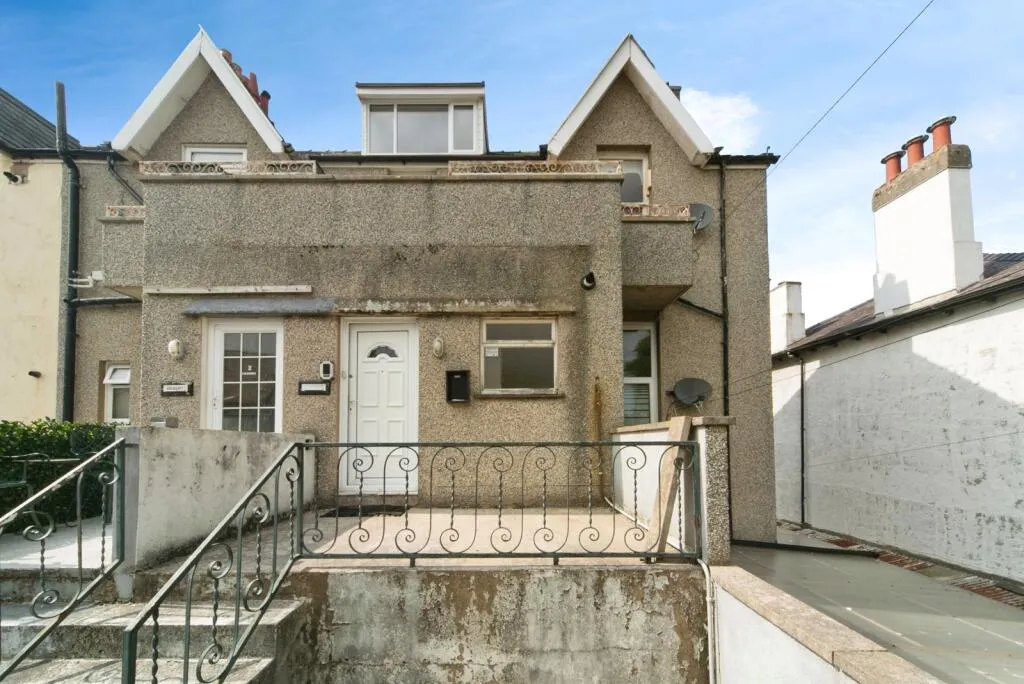 3 bed Maisonette