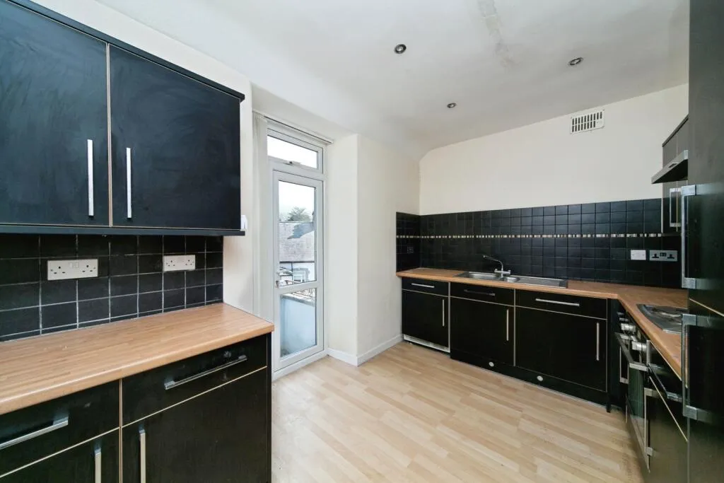 3 bed Maisonette