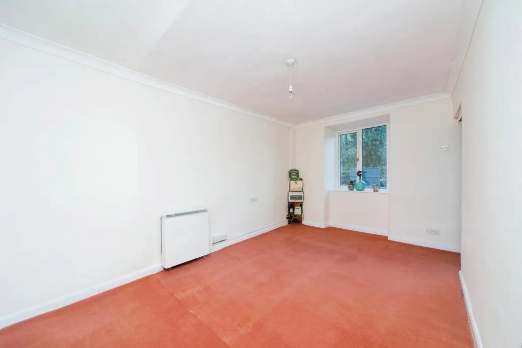 4 bed End of Terrace