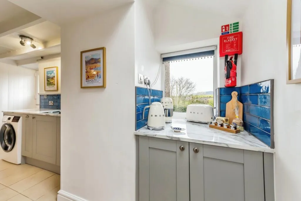 2 bed Character Property