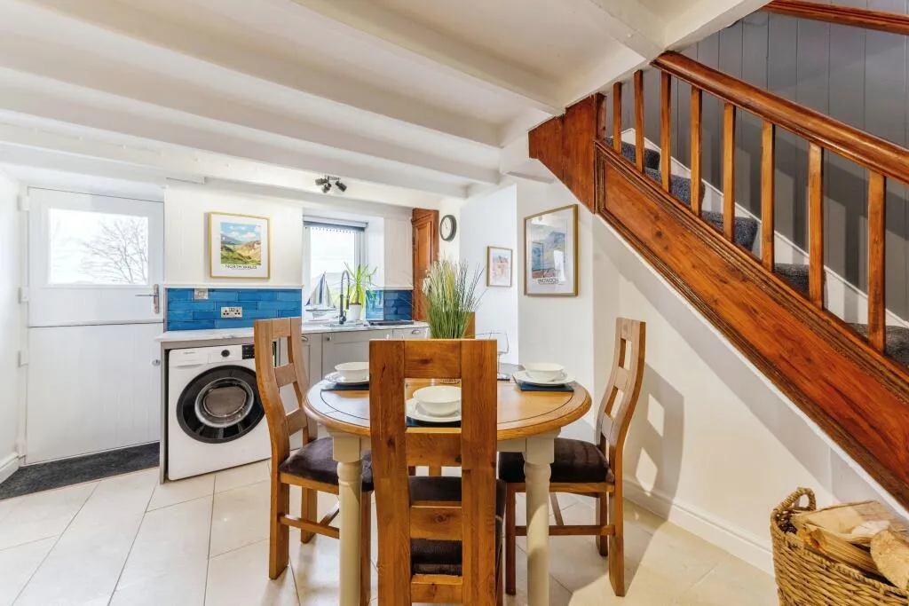 2 bed Character Property