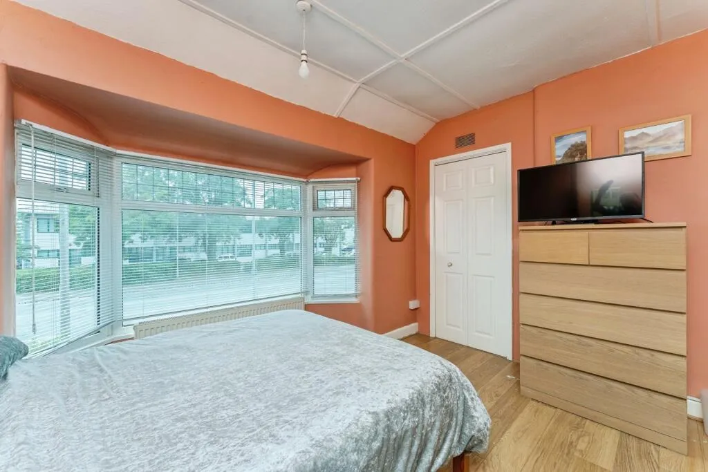 2 bed Semi-Detached