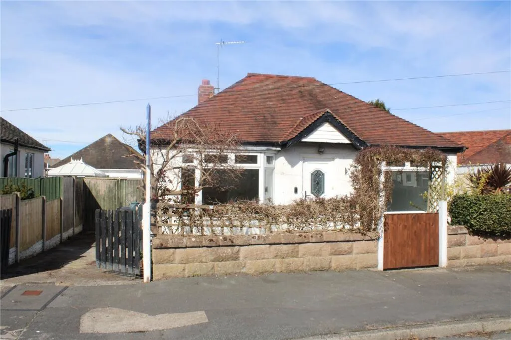 2 bed Detached Bungalow