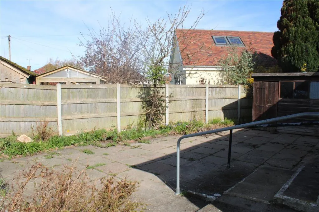 2 bed Detached Bungalow