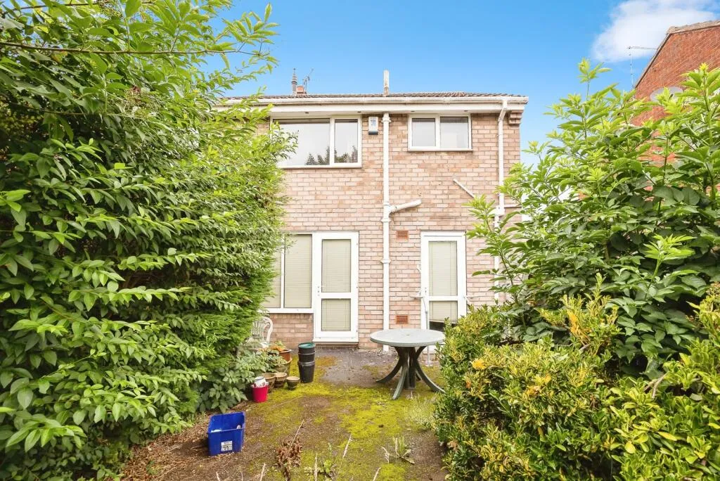 3 bed Semi-Detached