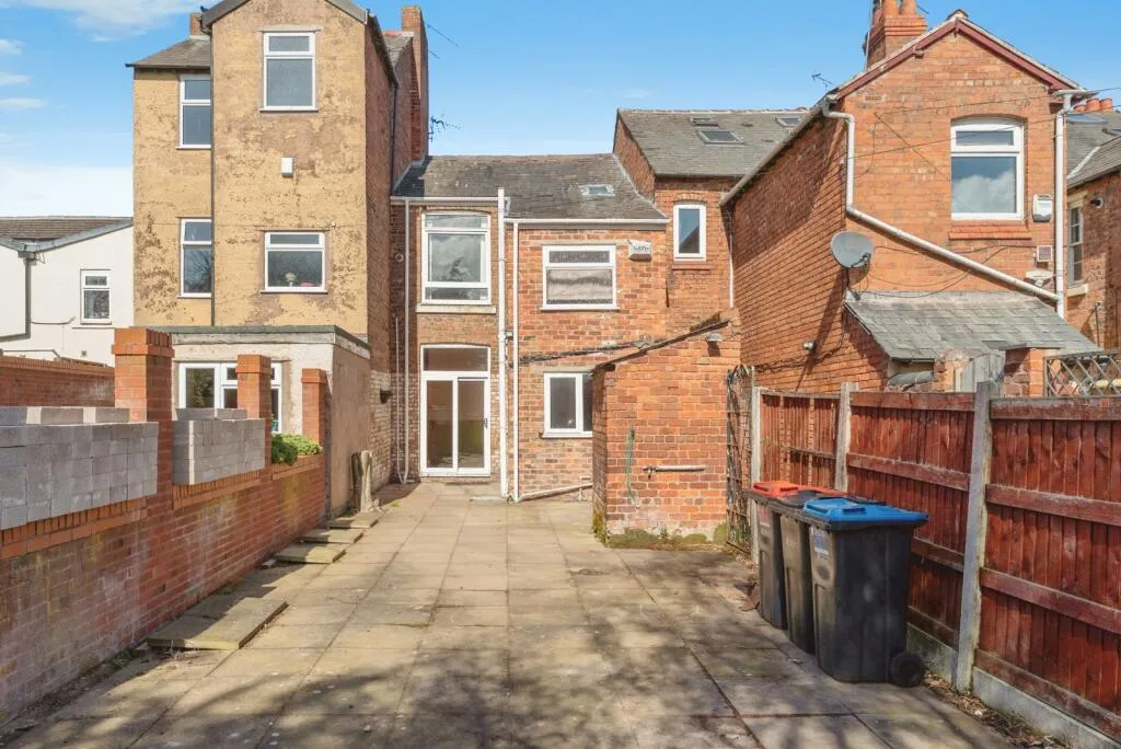 2 bed Terraced