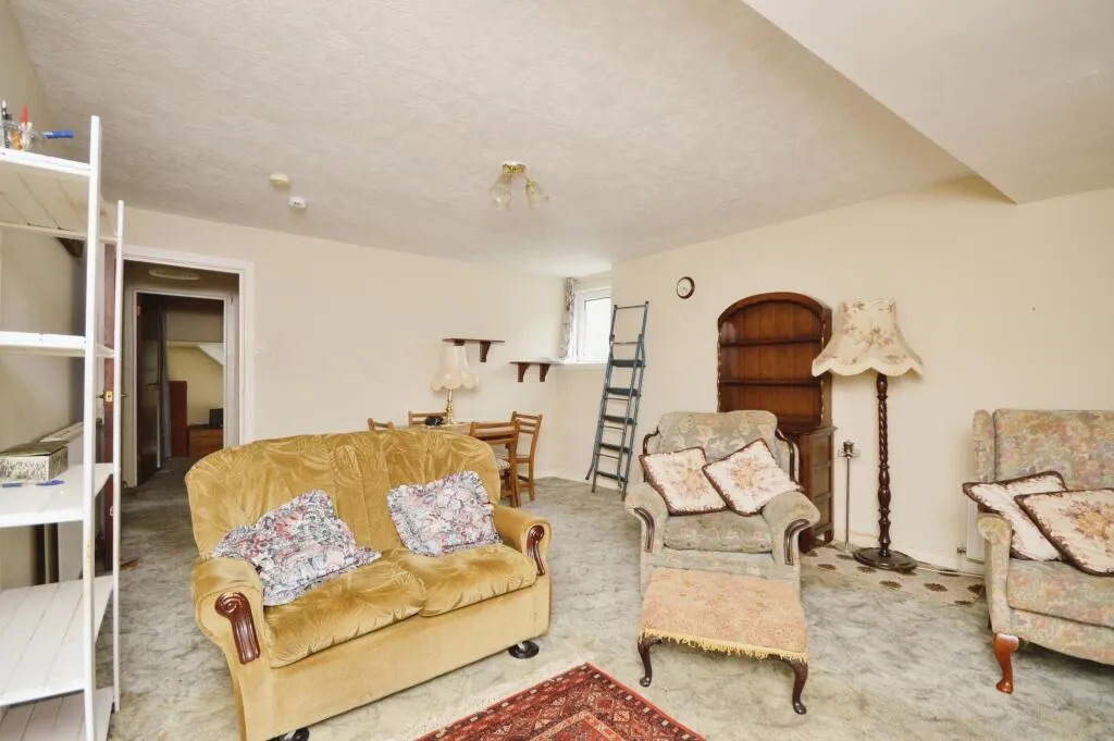 2 bed Block of Apartments