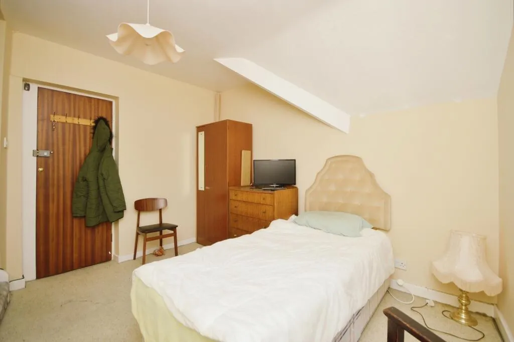 2 bed Block of Apartments