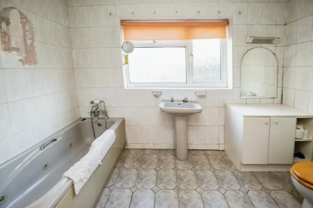 3 bed Detached
