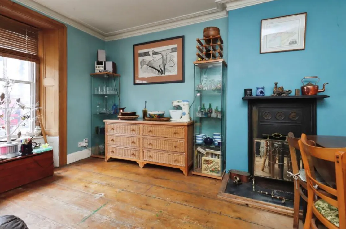 4 bed Commercial Property
