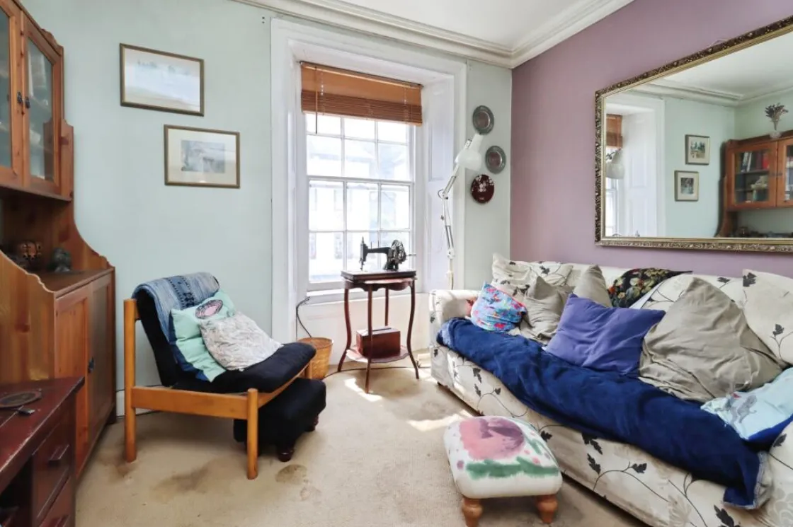 4 bed Commercial Property