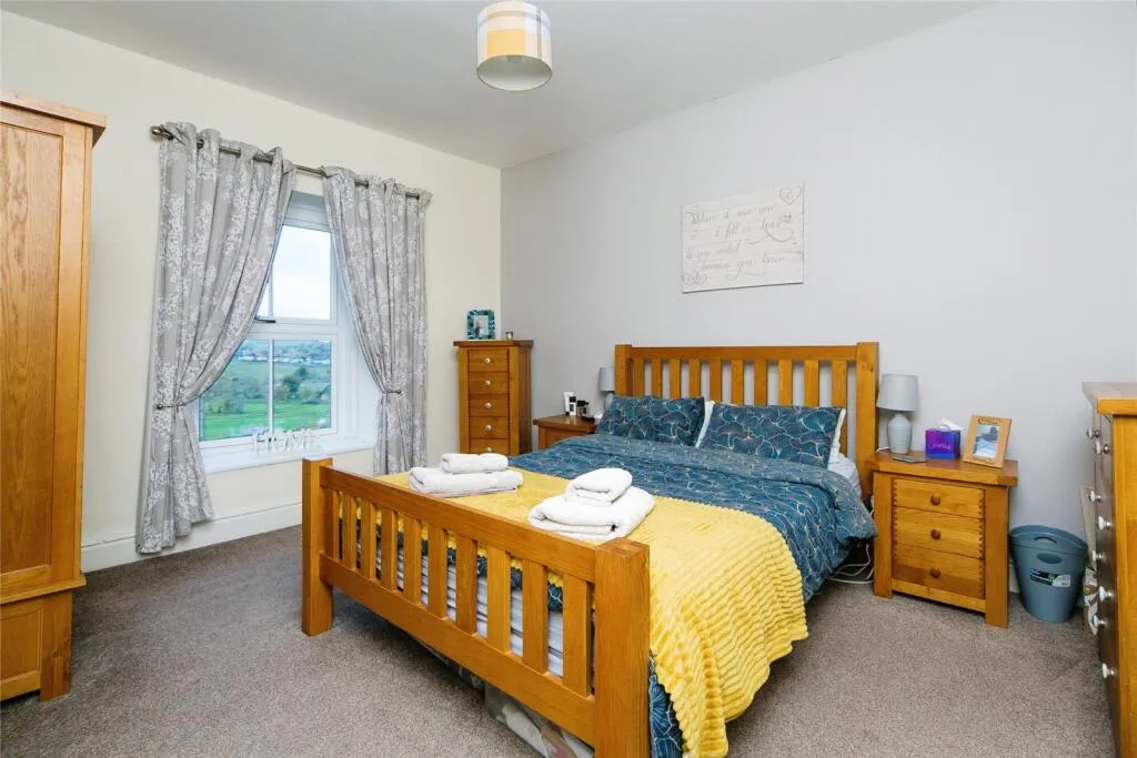 3 bed Semi-Detached