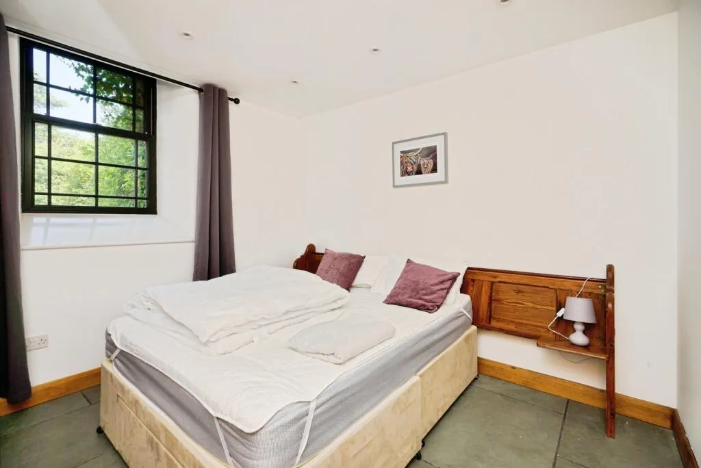 4 bed Semi-Detached