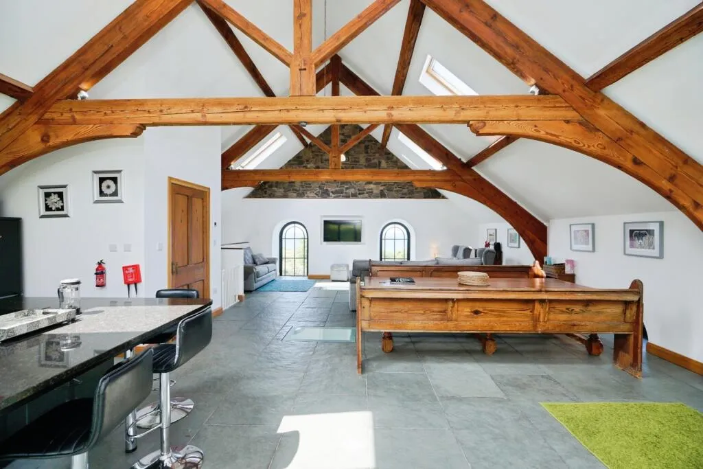 4 bed Semi-Detached