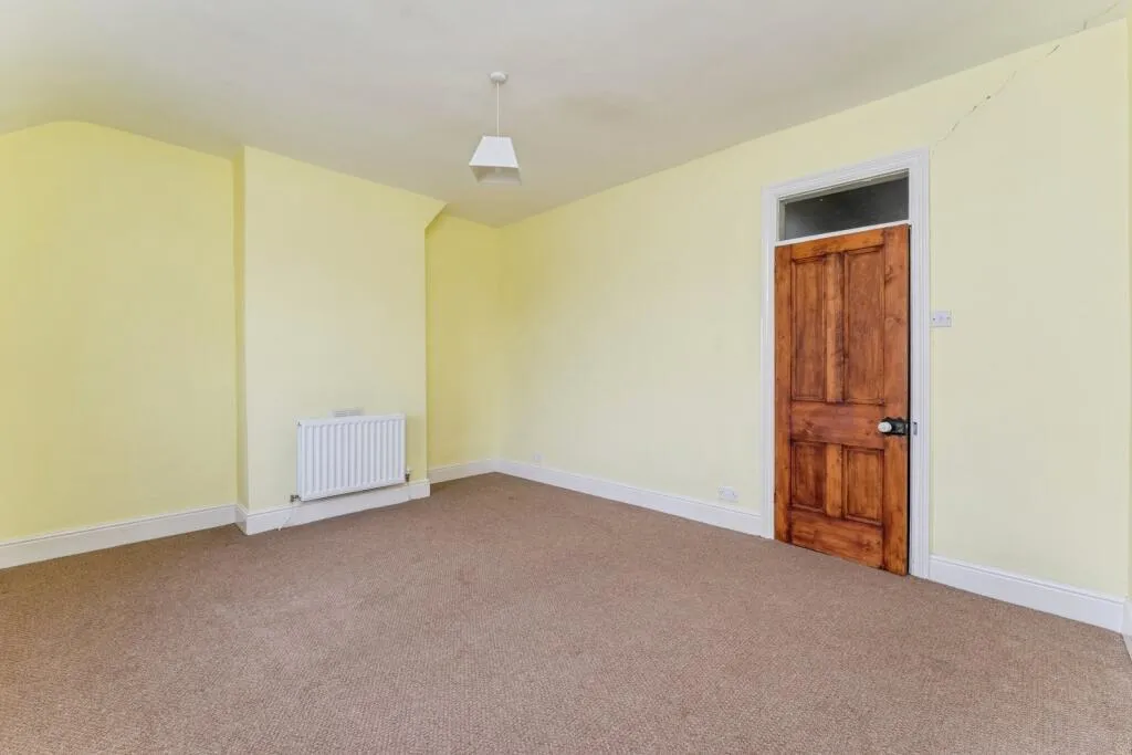 2 bed Terraced