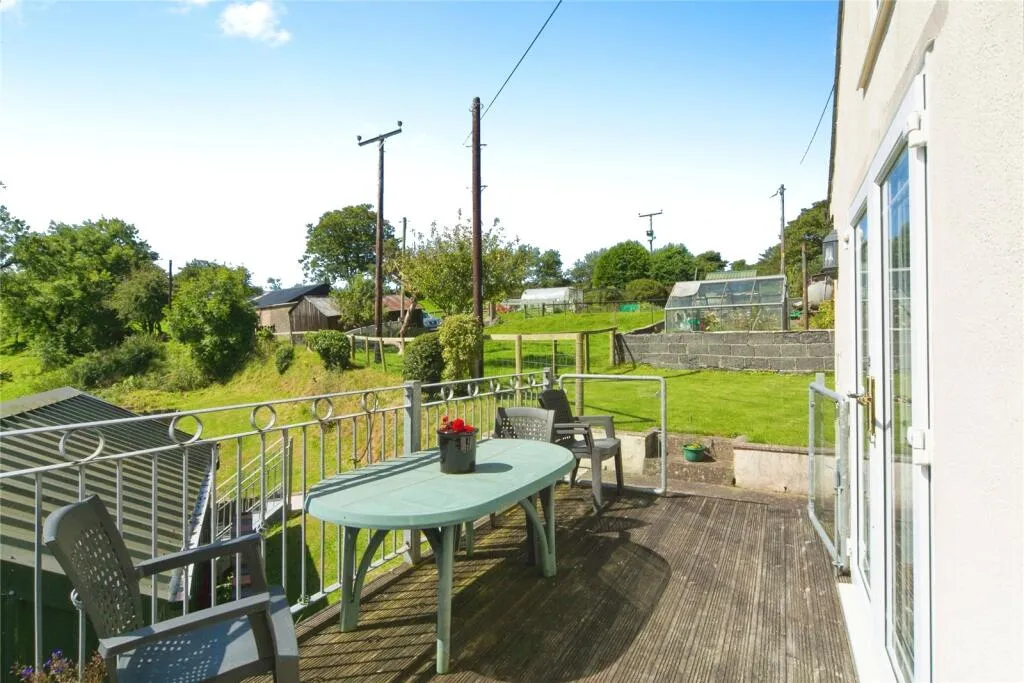 5 bed End of Terrace