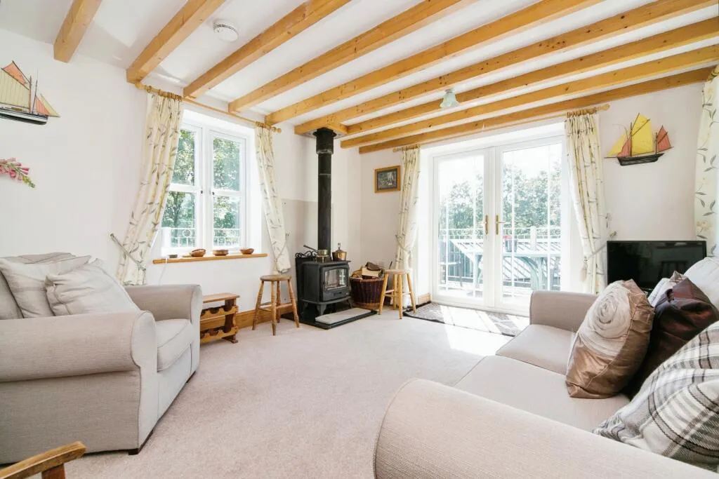 5 bed End of Terrace