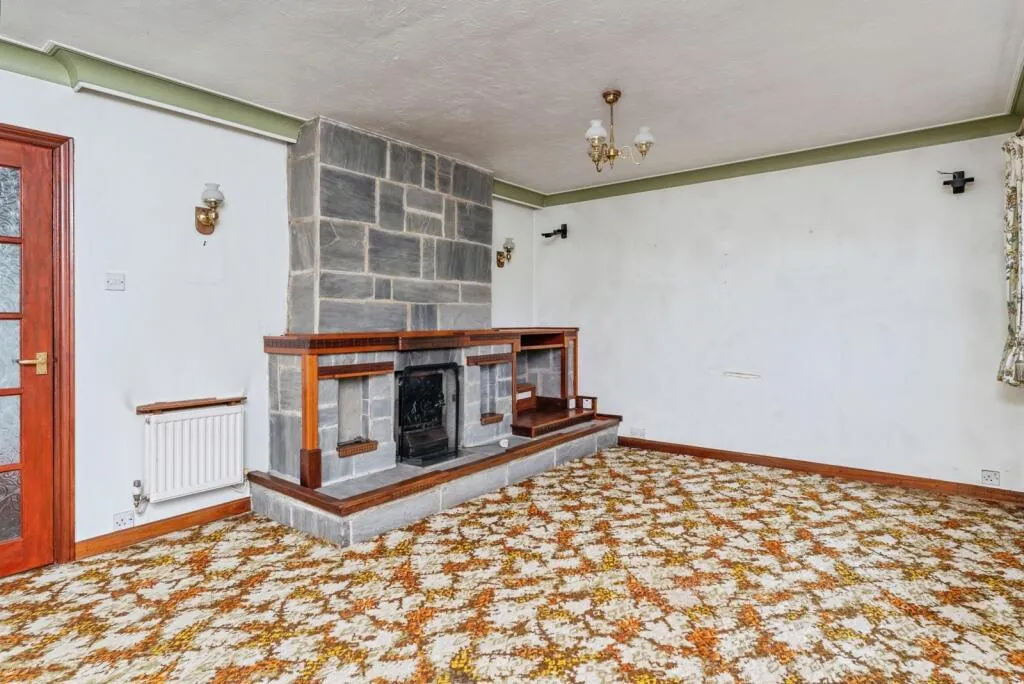 2 bed House