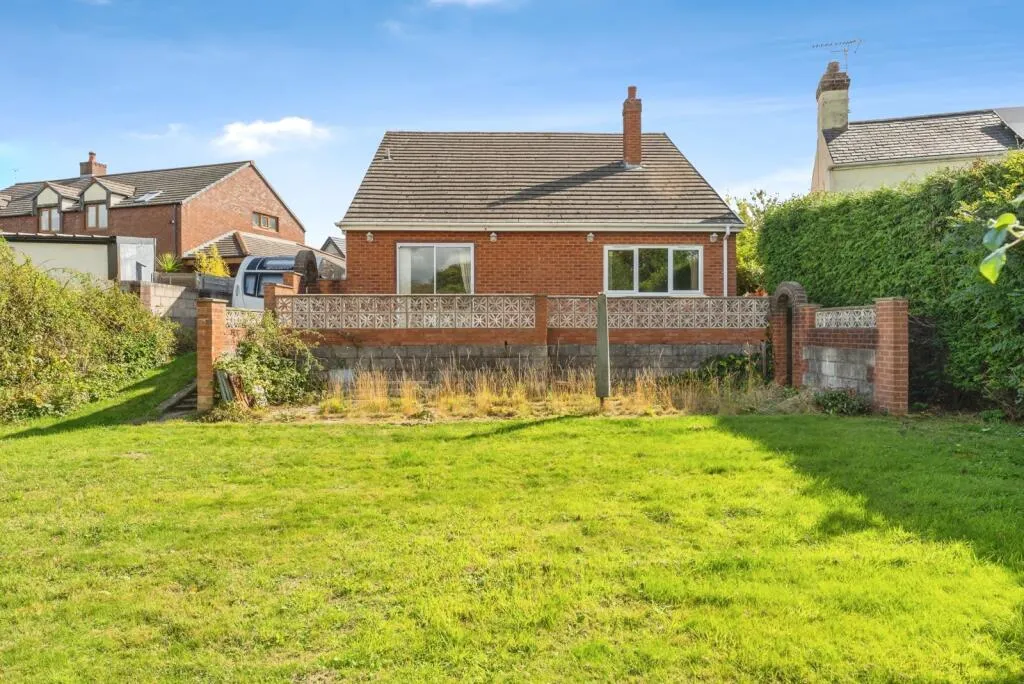 2 bed House