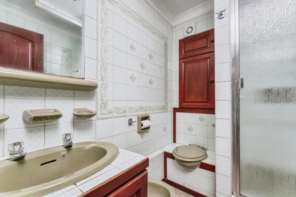 2 bed House
