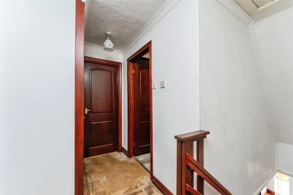 2 bed House