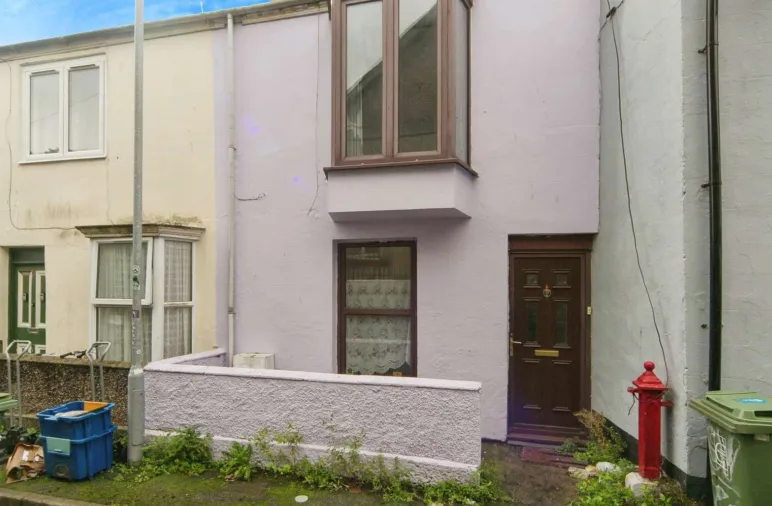 4 bed Terraced