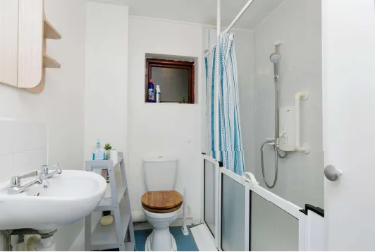 2 bed Ground Flat