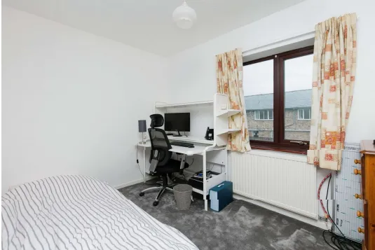 2 bed Ground Flat