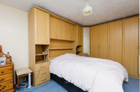 2 bed Ground Flat