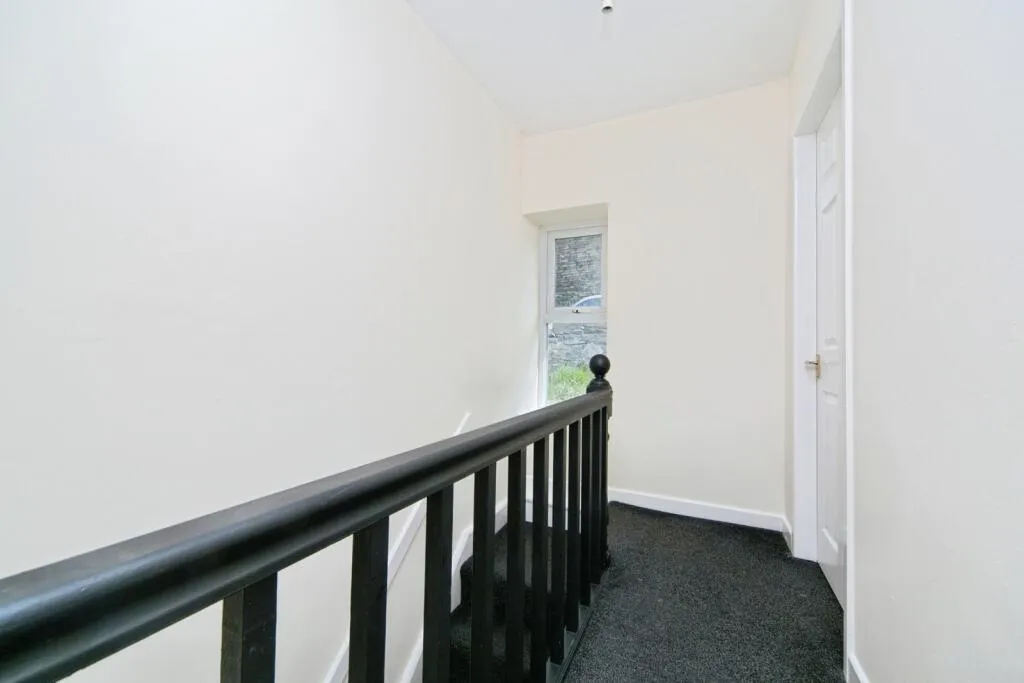 2 bed End of Terrace