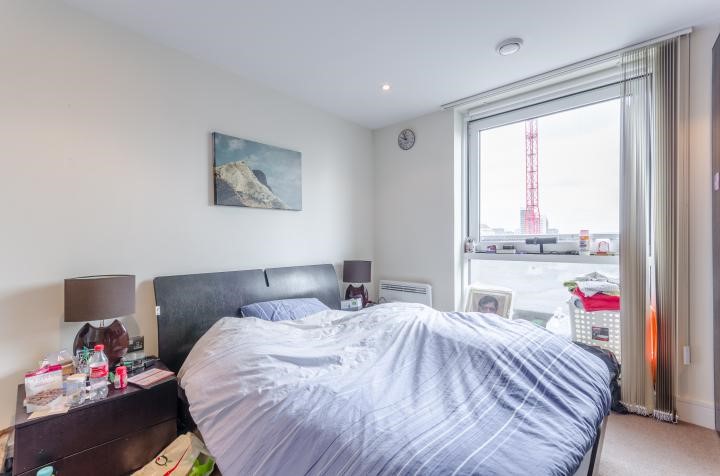 907 Wharfside Point South, 4 Prestons Road, Canary Wharf, E14 9EX