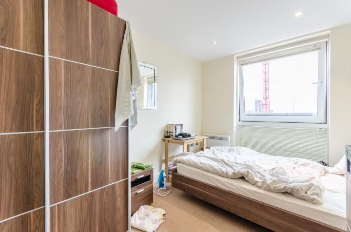 907 Wharfside Point South, 4 Prestons Road, Canary Wharf, E14 9EX