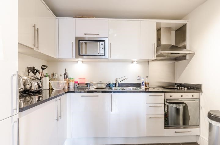 907 Wharfside Point South, 4 Prestons Road, Canary Wharf, E14 9EX