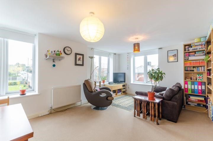 Flat 7, Langham Court, 1A Suffolk Road, South Norwood, SE25 6BF