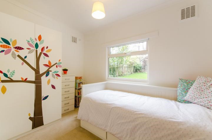 Flat 1, 12 Lichfield Road, Cricklewood, NW2 2RE