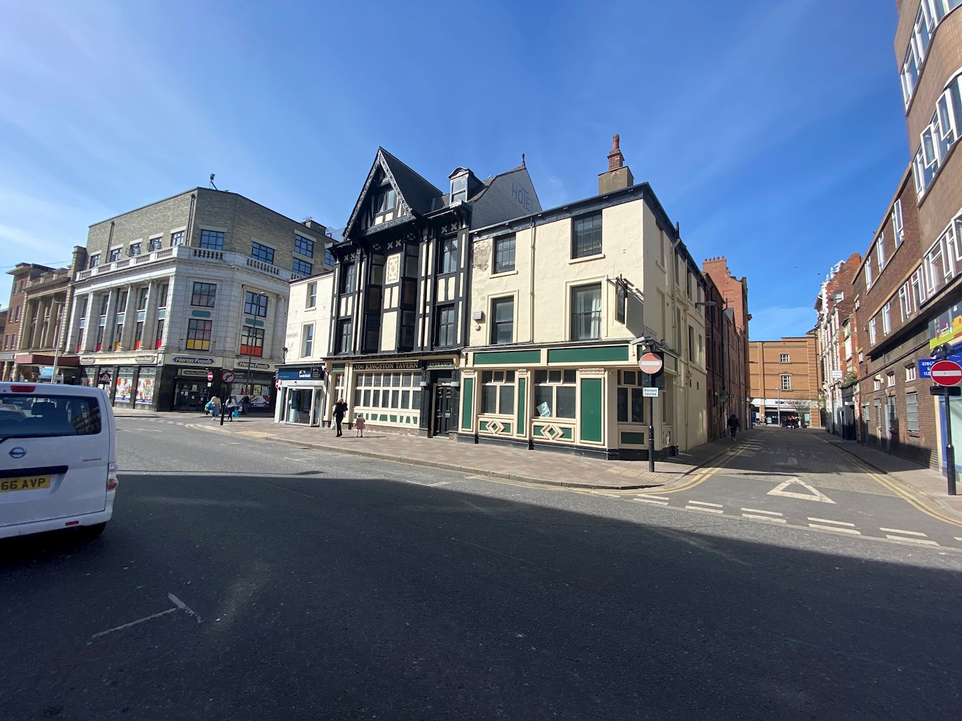 Former Yates' Wine Lodge, 76 Paragon Street, Kingston upon Hull, HU1 3PW