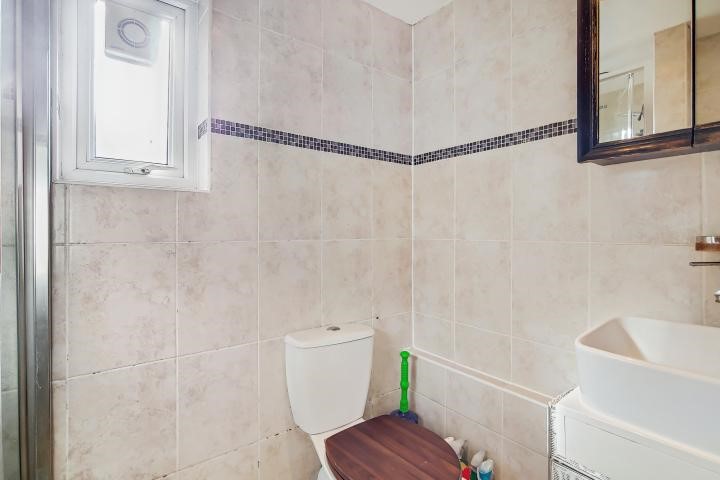206B Rotherhithe New Road, South Bermondsey, SE16 3EH