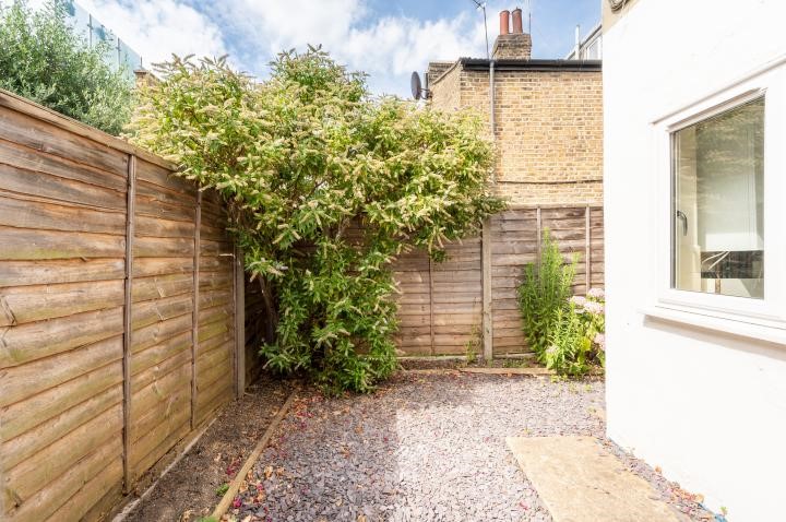26a Mendora Road, London, SW6
