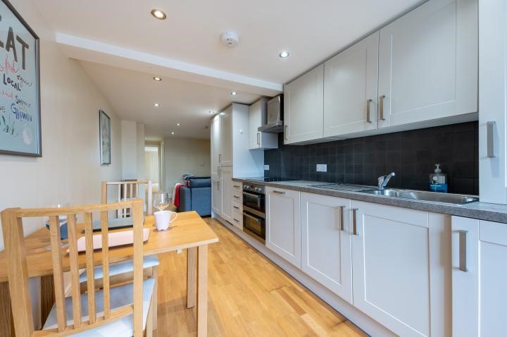 7 The Broadway, Sutton, Surrey, SM1 4BU