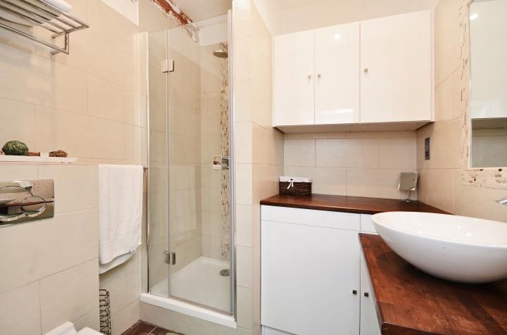 Flat 2, 62 Sinclair Road, Brook Green, W14 0NH