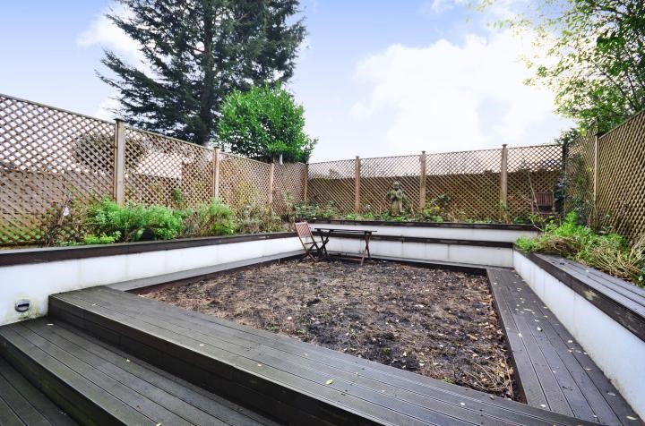 Flat 2, 62 Sinclair Road, Brook Green, W14 0NH
