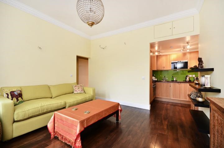 Flat 2, 62 Sinclair Road, Brook Green, W14 0NH