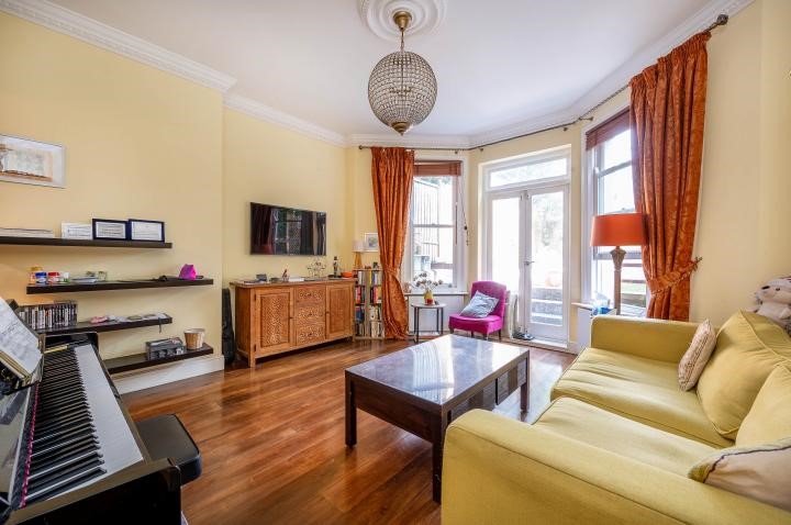 Flat 2, 62 Sinclair Road, Brook Green, W14 0NH