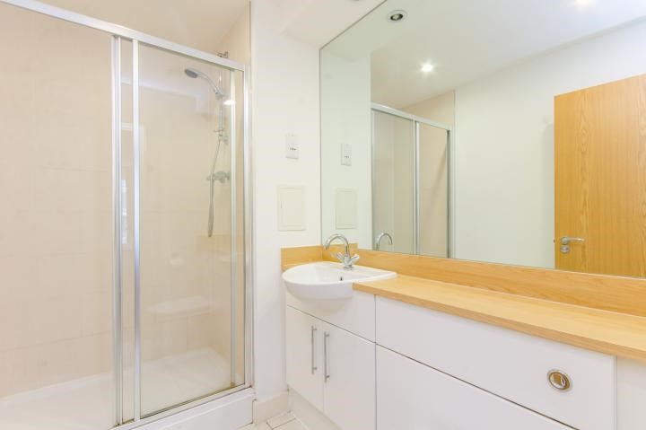 Flat 9, Gaumont Tower, Dalston Square, London, E8 3BQ