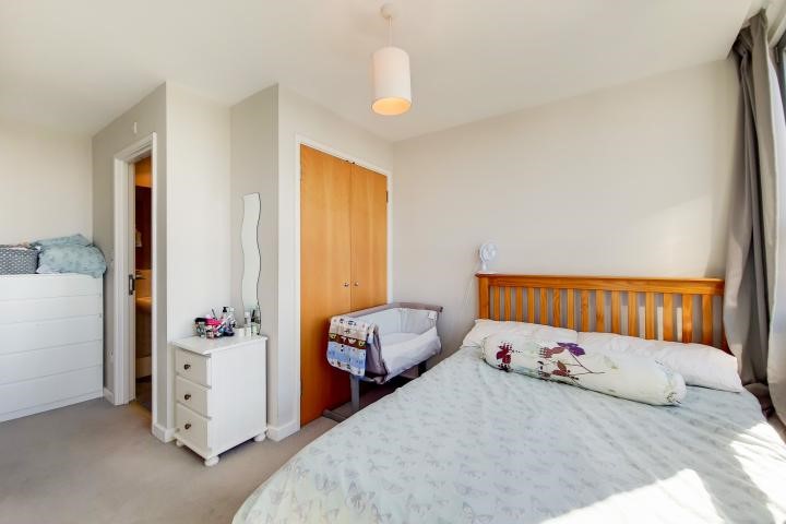 602 Courtenay House, 9 New Park Road, London, SW2 4DP