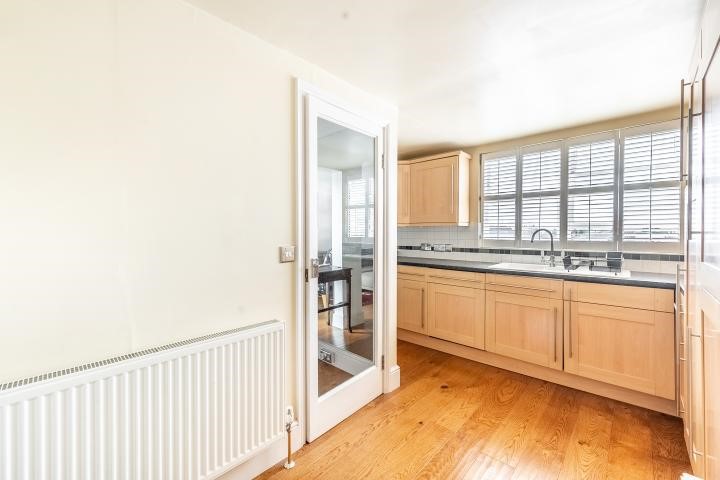 Flat 1, 34-36 Harcourt Terrace, London, SW10 9JR