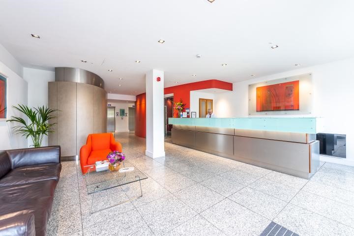 152 Salamanca Square, 9 Albert Embankment, London, SE1
