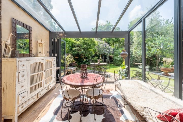 9A St Quintin Avenue, London, W10 6NX